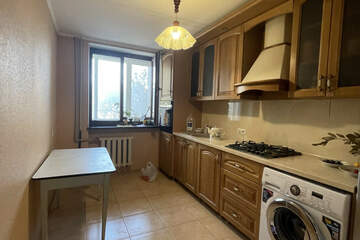 4-к квартира, 90 м², 2/9 эт.