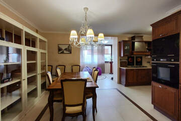 3-к квартира, 140,9 м², 3/5 эт.