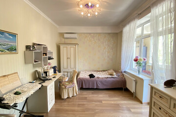 2-к квартира, 87 м², 2/5 эт.