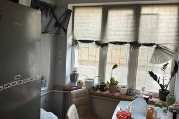 1-к квартира, 42 м², 1/5 эт.